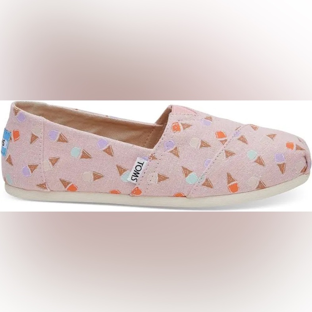 Women’s Ice Cream Toms Size 5.5